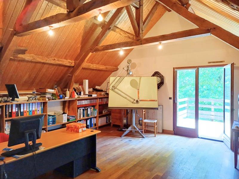 Maison - 250 m² - 7 pièces