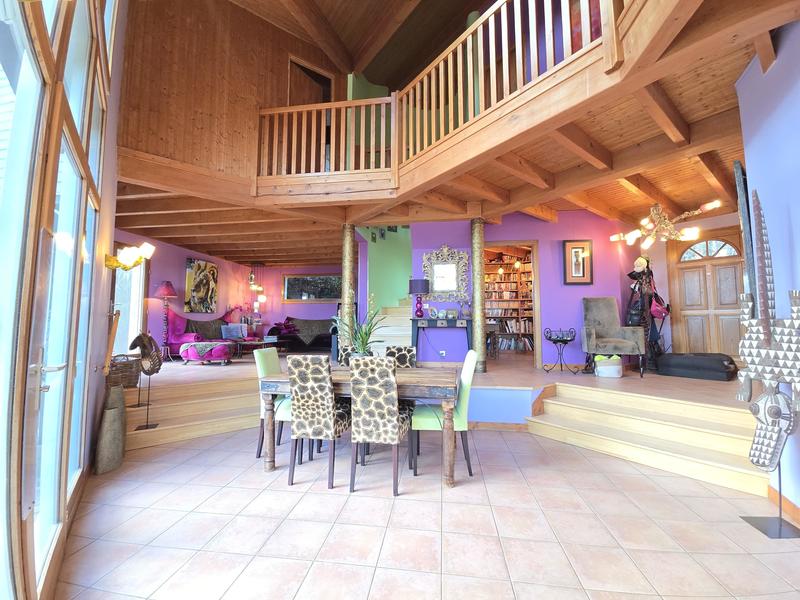 Villa - 230 m² - 6 pièces