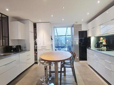 Maison - 266 m² - 10 pièces