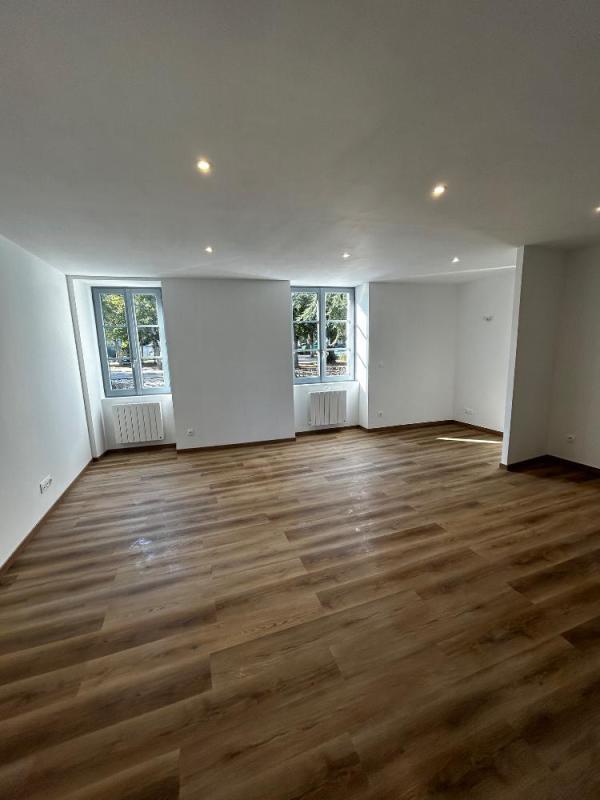 Appartement - 80 m² - 3 pièces