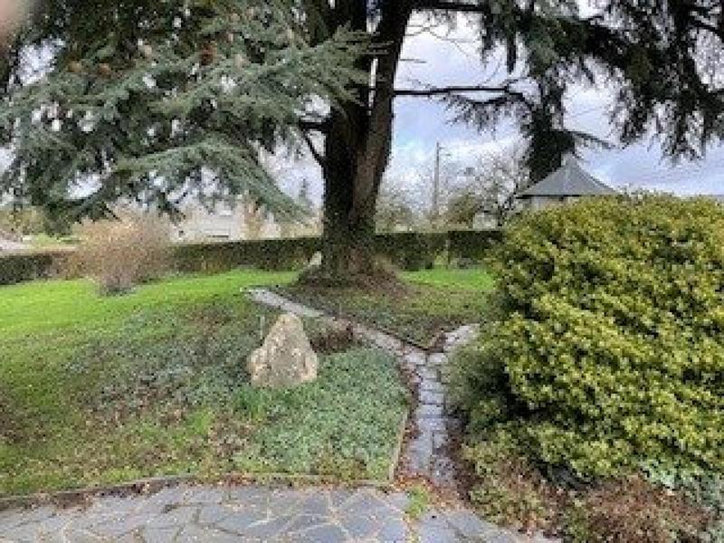 Maison - 240 m² - 10 pièces