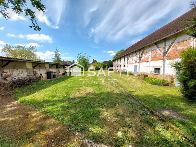 Maison - 470 m² - 15 pièces