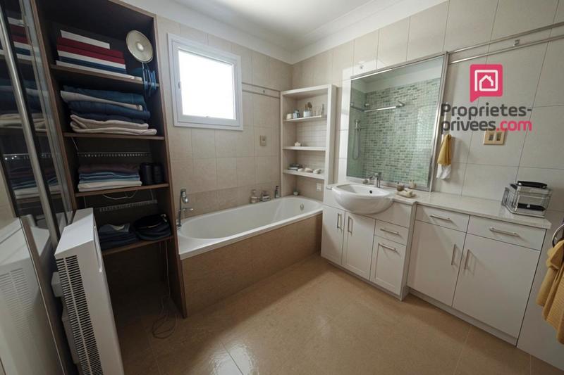 Villa - 120 m² - 4 pièces