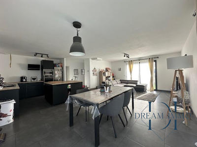 Maison contemporaine - 109 m² - 5 pièces