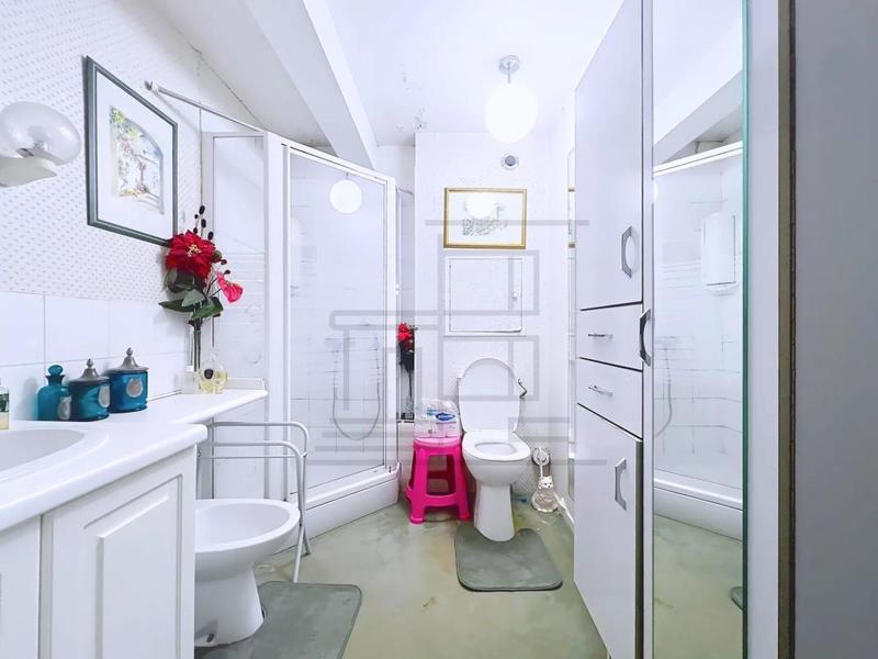 Appartement - 103 m² - 6 pièces