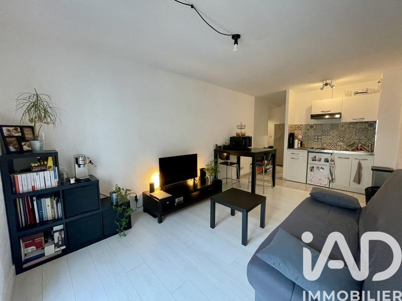 Studio - 25 m² - 1 pièce