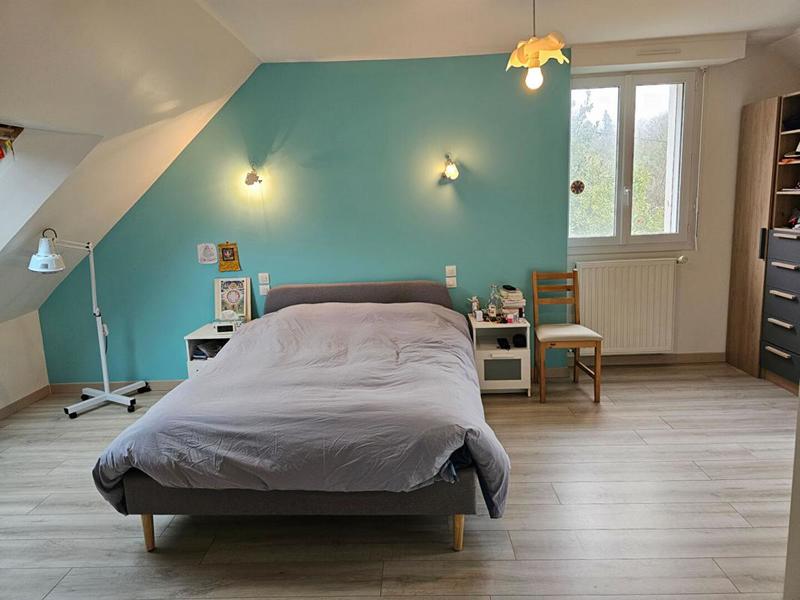 Maison - 202 m² - 9 pièces