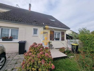 Maison - 100 m² - 6 pièces