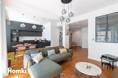 Appartement - 80 m² - 3 pièces