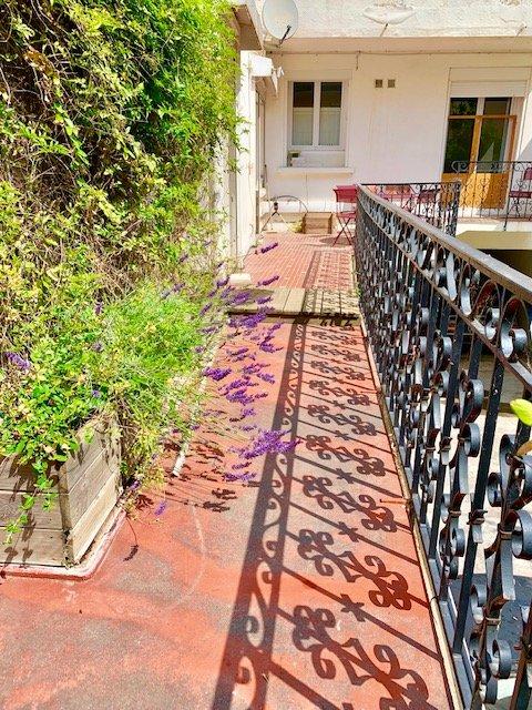 Appartement sur toit - 104 m² - 4 pièces