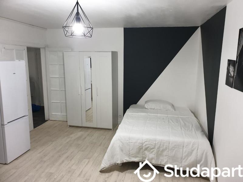 Chambre - 12 m² - 1 pièce
