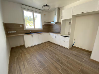 Maison - 99 m² - 4 pièces