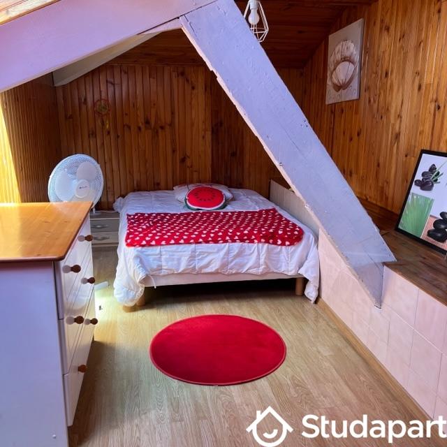 Chambre - 10 m² - 1 pièce