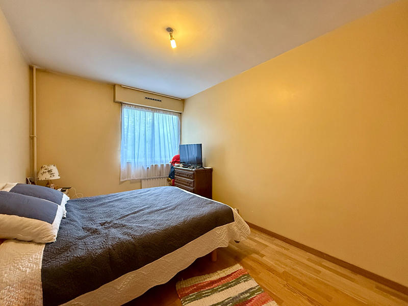 Appartement - 100 m² - 5 pièces