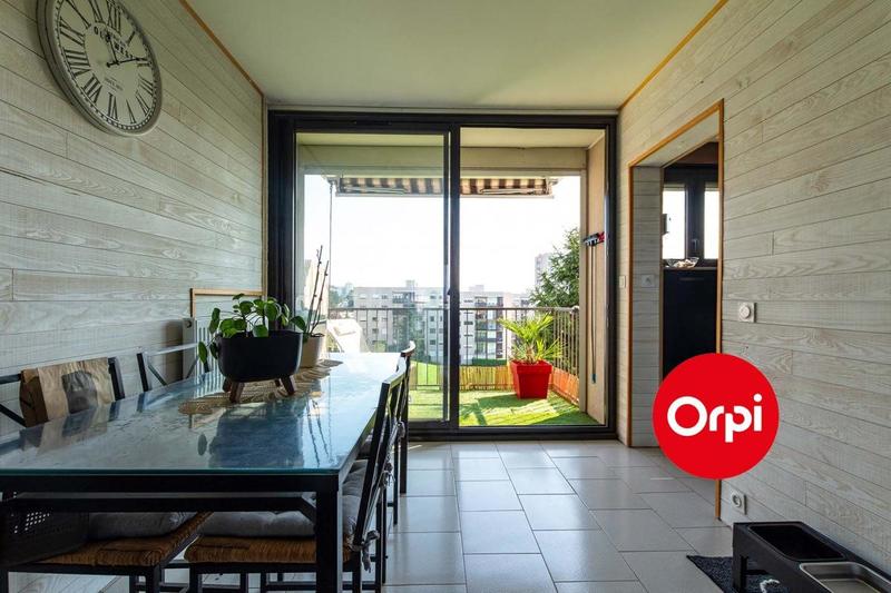 Appartement - 80 m² - 4 pièces