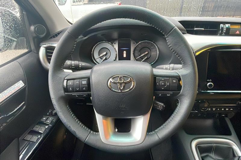 Toyota Hilux 2.8 D4-D 204 Legende 4pl