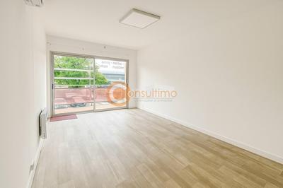 Local commercial - 67 m²