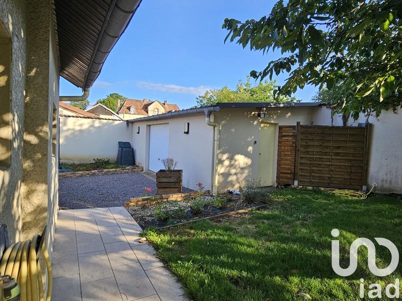 Maison - 238 m² - 7 pièces