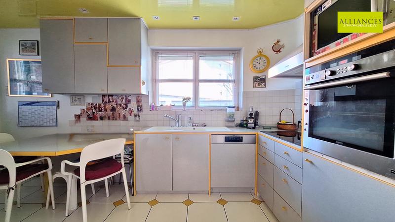 Maison - 226 m² - 7 pièces