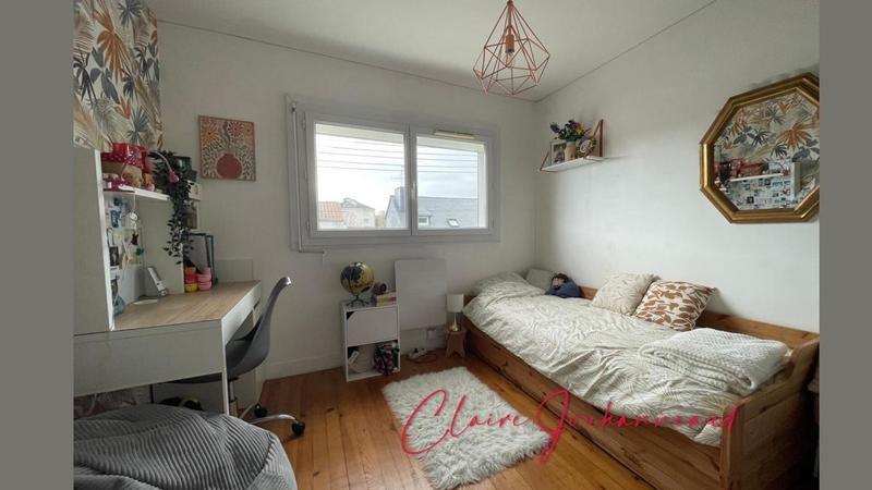 Maison - 97 m² - 5 pièces