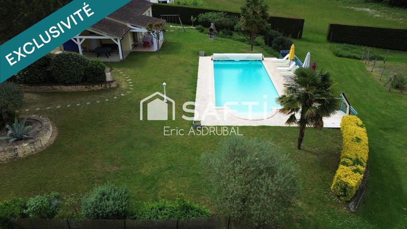 Maison - 247 m² - 10 pièces