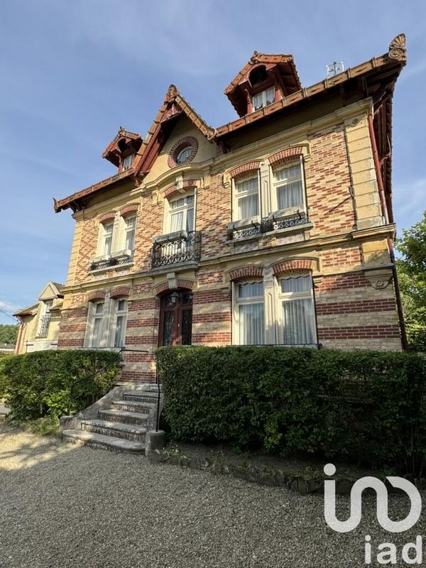 Maison - 192 m² - 10 pièces