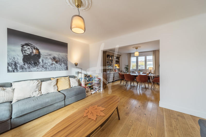 Maison - 158 m² - 7 pièces