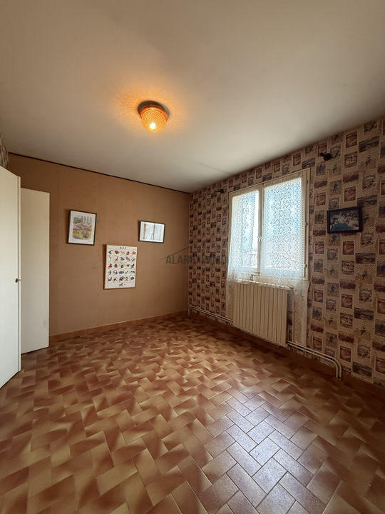 Maison - 111 m² - 7 pièces