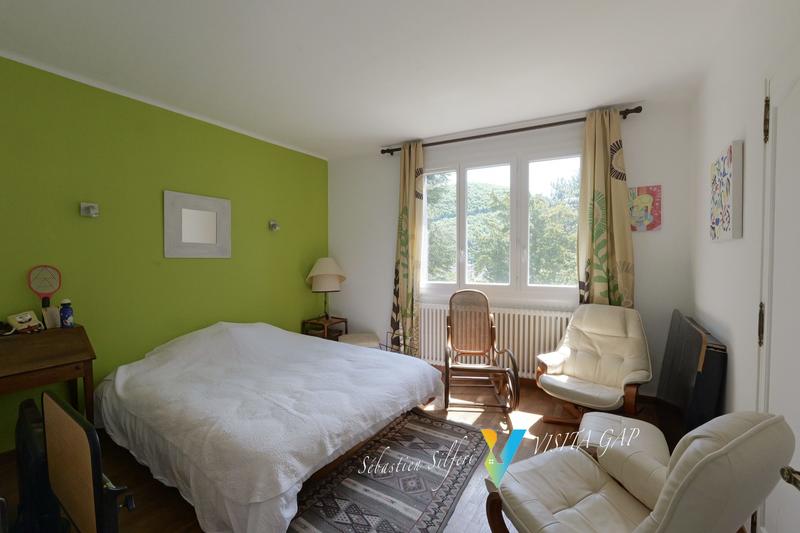 Maison - 427 m² - 17 pièces