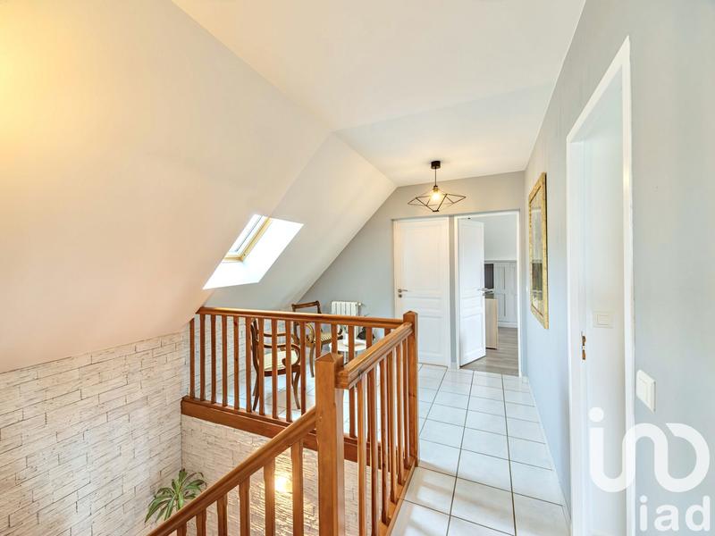 Maison - 205 m² - 9 pièces