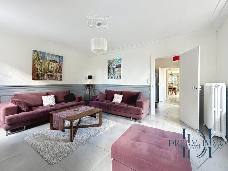 Maison - 143 m² - 5 pièces