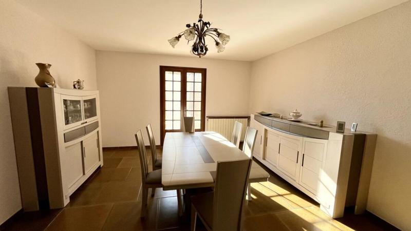 Maison - 185 m² - 5 pièces