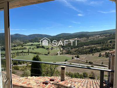 Maison - 180 m² - 6 pièces