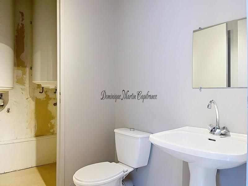 Local commercial - 67 m² - 2 pièces