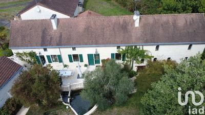 Maison - 656 m² - 10 pièces