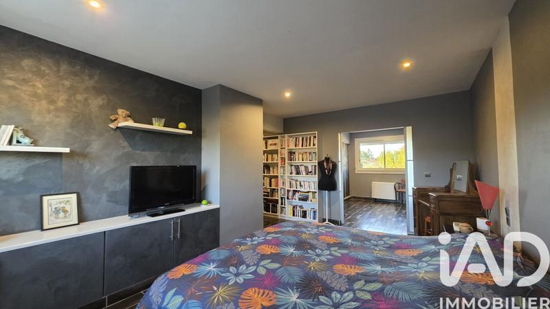 Maison - 180 m² - 8 pièces