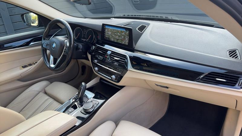 Bmw Série 5 Touring (G31) 530d 265 Bva8 Sport - Automatique Entretien constructeur