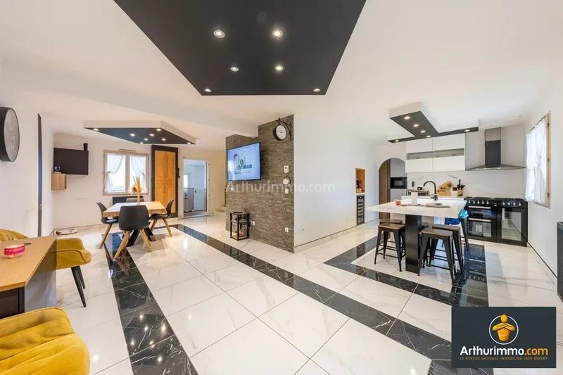 Maison - 126 m² - 5 pièces