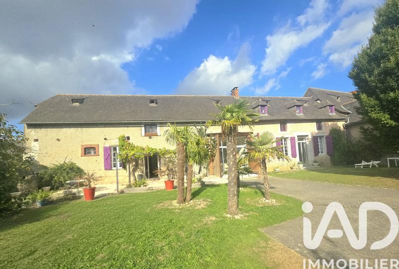 Maison - 253 m² - 8 pièces