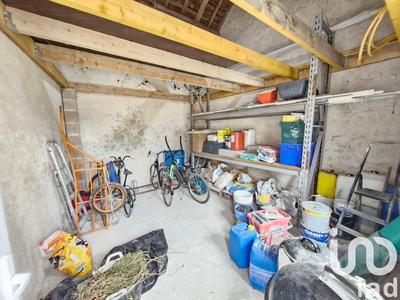 Maison - 218 m² - 8 pièces