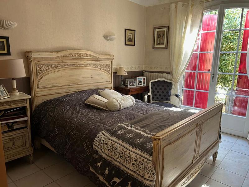 Maison - 184 m² - 8 pièces