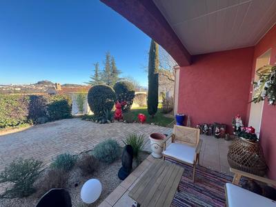 Maison - 195 m² - 7 pièces