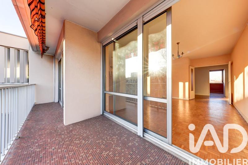 Appartement - 82 m² - 3 pièces