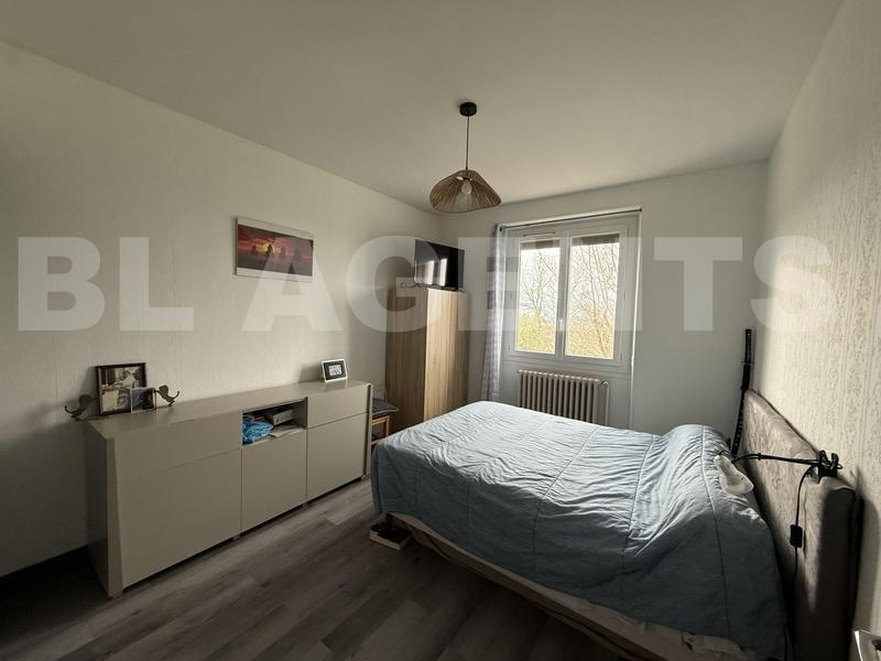 Maison traditionnelle - 85 m² - 4 pièces