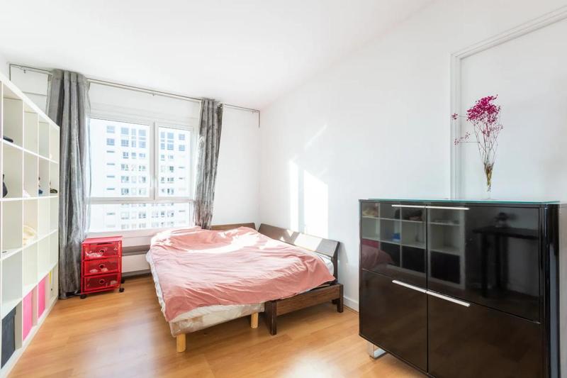 Appartement - 80 m² - 4 pièces