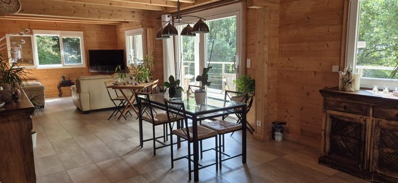 Maison - 140 m² - 4 pièces