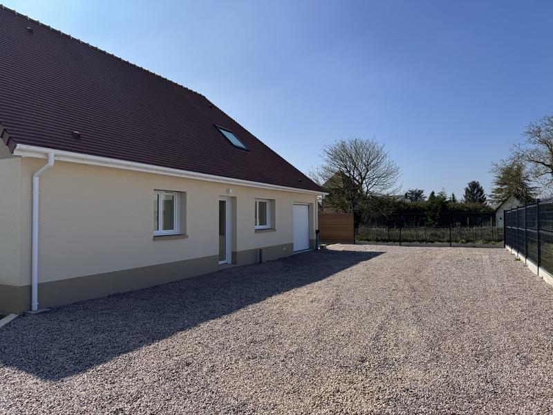 Maison - 122 m² - 4 pièces