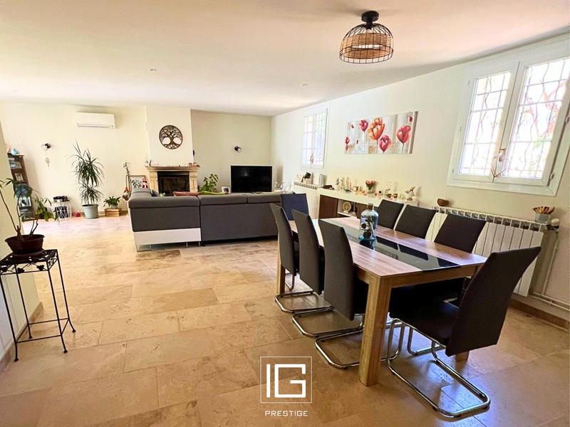 Maison - 102 m² - 4 pièces