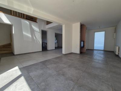 Maison - 158 m² - 5 pièces