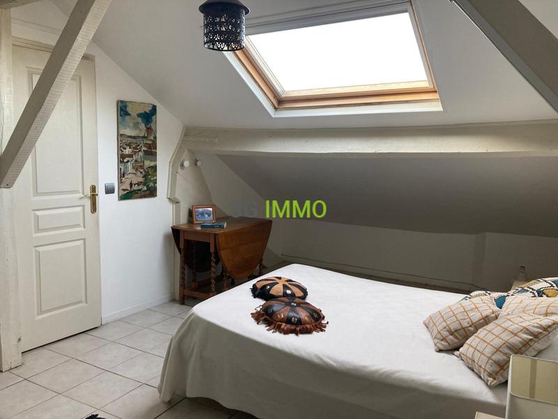 Maison - 224 m² - 8 pièces